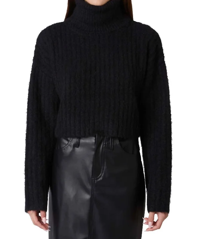 Bruni Sweater In Black Breathable sweaters